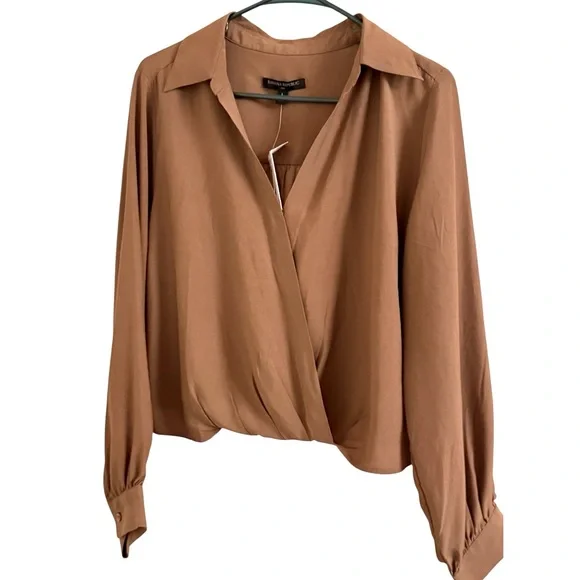 Banana Republic Factory Brown Wrap Blouse Crop Top Size L - Picture 3 of 5